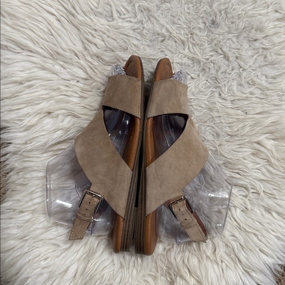 Sarto by Franco Sarto Garza Slingback
Sandal Tan Dark Sand Suede Size 7.5 $78 - Picture 4 of 11
